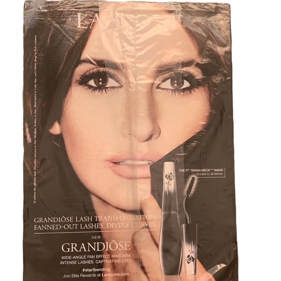 Vogue Magazine Sienna Miller - Picture 2 of 5